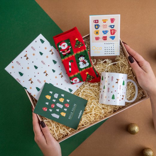 Renkli Yeni Yıl Hediye Kutusu