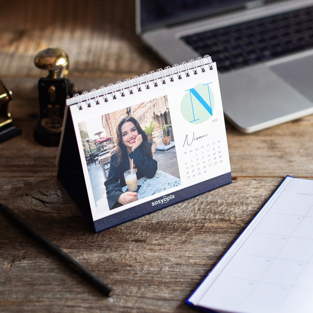 Desk Calendar - 2026