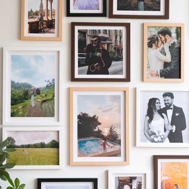 30x30 Sticky Frame