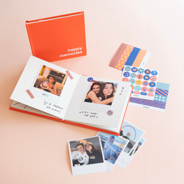 Happy Memories Scrapbook with 20 Retro Prints 